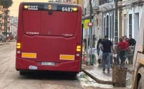 Autobuses de la EMT rescataron a más de 3000 personas por DANA Autobuses de la EMT rescataron a más de 3000 personas por DANA